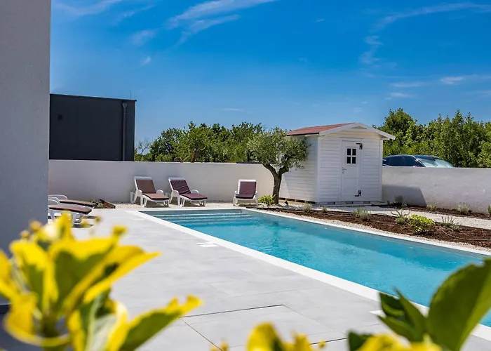 Magdalena With Private Pool Vila Štokovci