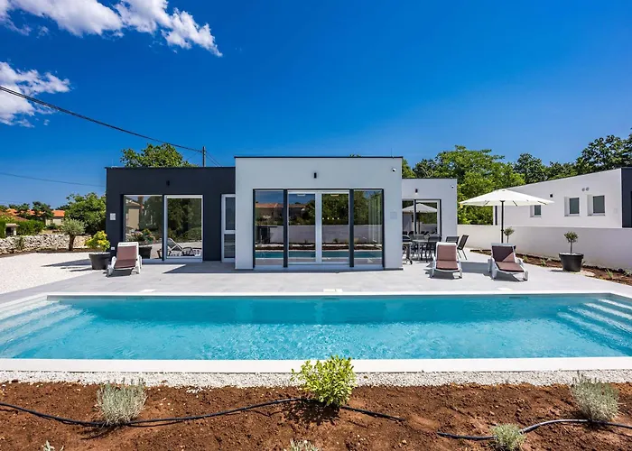 Magdalena With Private Pool Štokovci